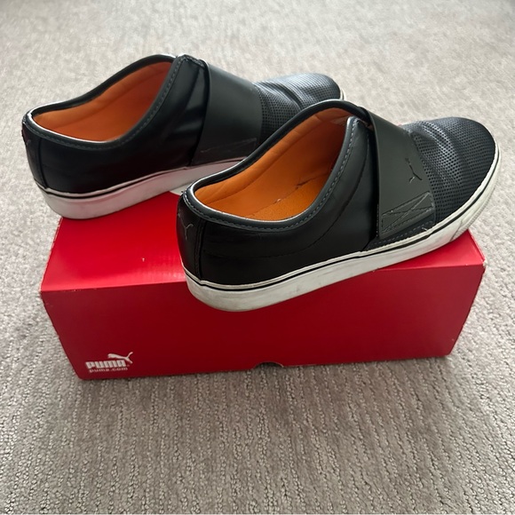 Men’s Puma Shoe Slip-On Size 9 Black Leather - Picture 7 of 10